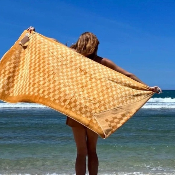 Business & Pleasure Co. Other - Business & Pleasure Co Luxury Holiday Beach Blanket Checkered Caramel 68"x68"